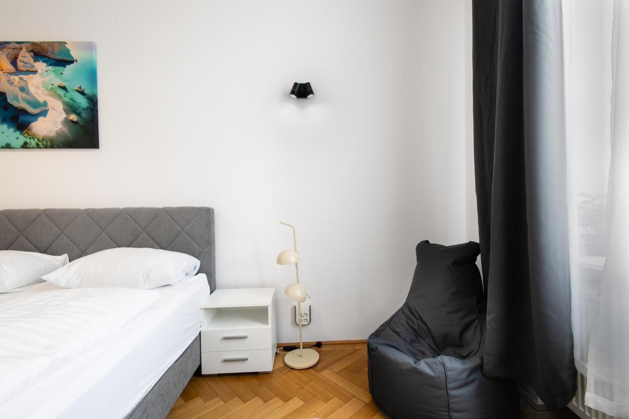 Apartments 4 You Red Star 8 Wenen Buitenkant foto